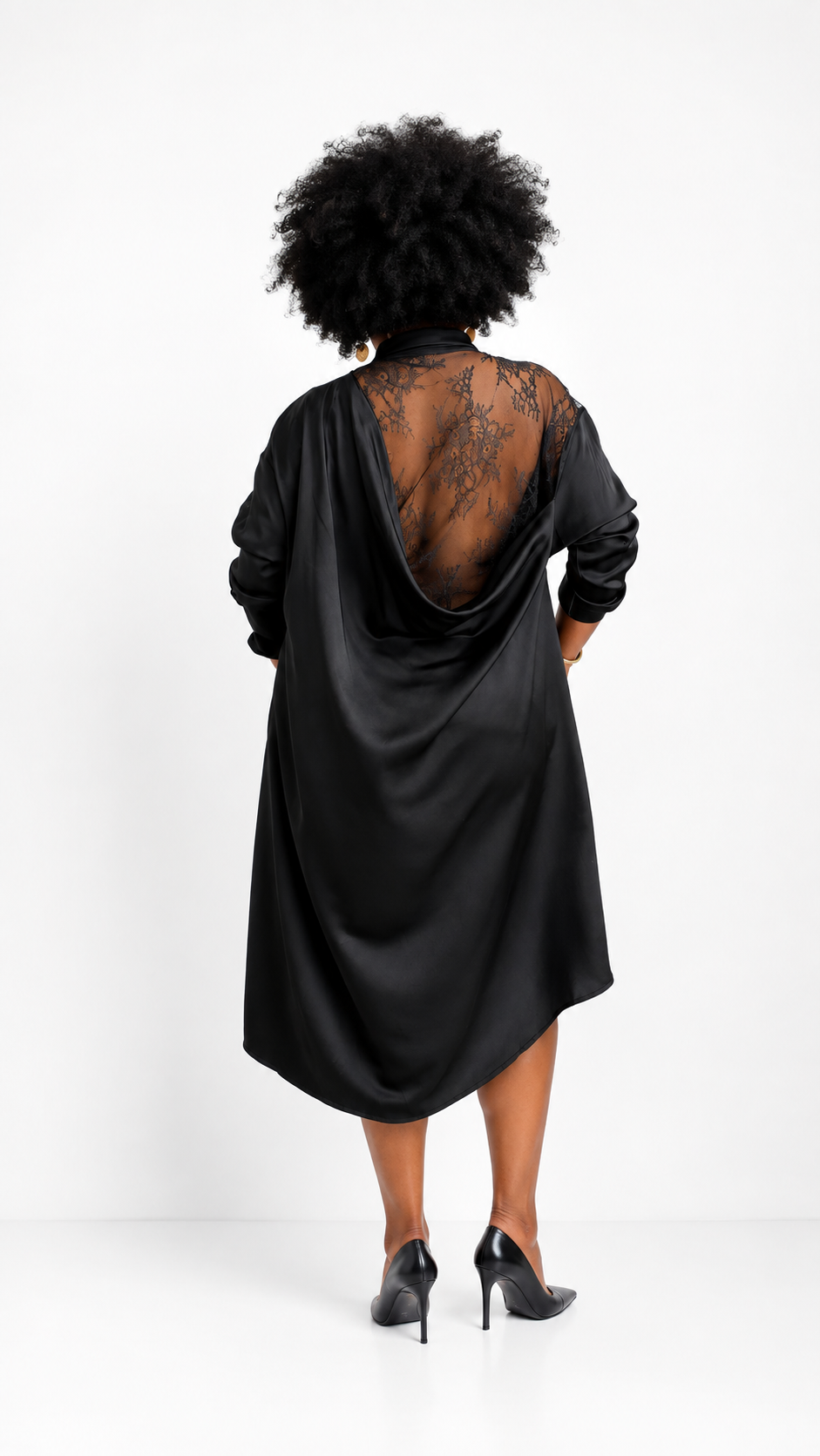 Black Elegant Shirt Dress – Lace Back
/ Robe Chemise Élégance Noire – Dos Dentelle