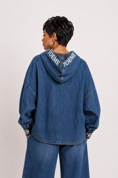 Signature Oversized Hooded Denim Jacket/ 
 Veste en Jean Oversize à Capuche Signature